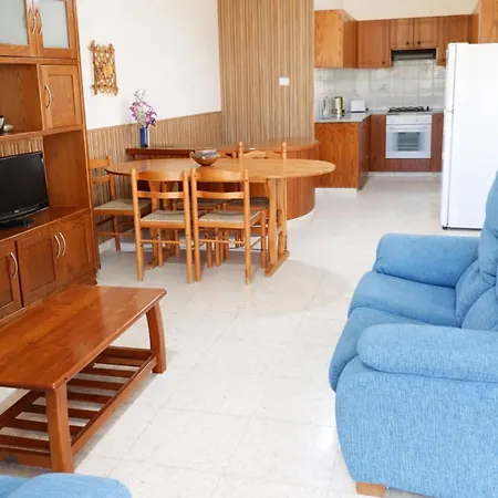 Kritos With Two Bedrooms 아르가카