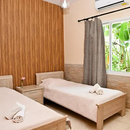Kritos With Two Bedrooms 아파트 *