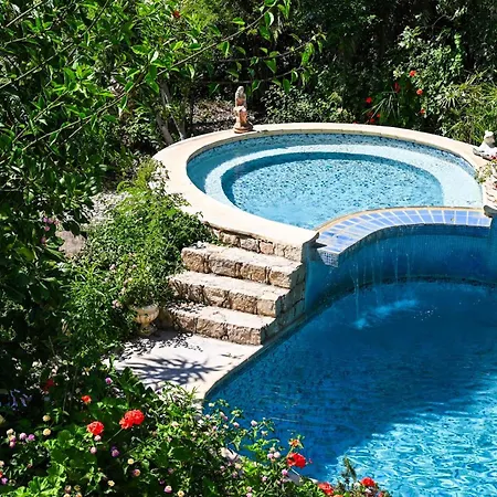 아파트 Kritos With Two Bedrooms *