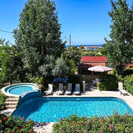Kritos With Two Bedrooms *