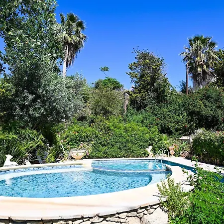 Kritos With Two Bedrooms 아파트
